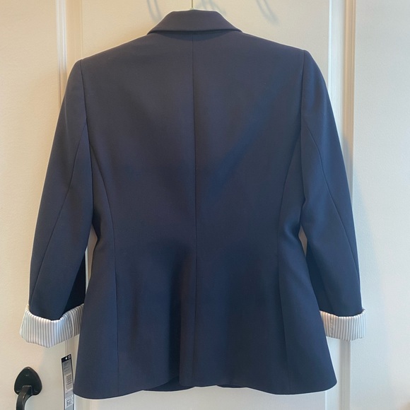 Brand new Tahari Arthur S. Levine blazer (navy, 2P) - Picture 3 of 6